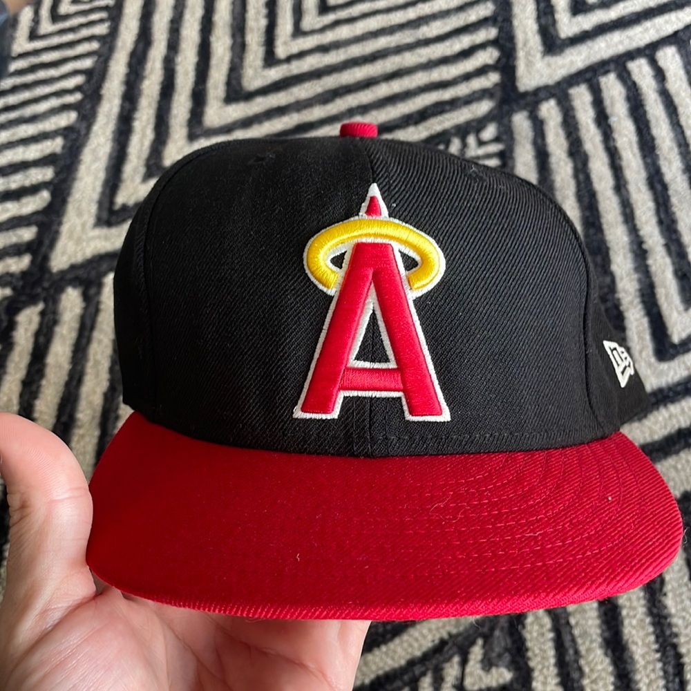 New era angels black and red fitted size 7 1/4